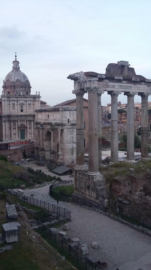 La Calla Al Colosseo Rome Bagian luar foto